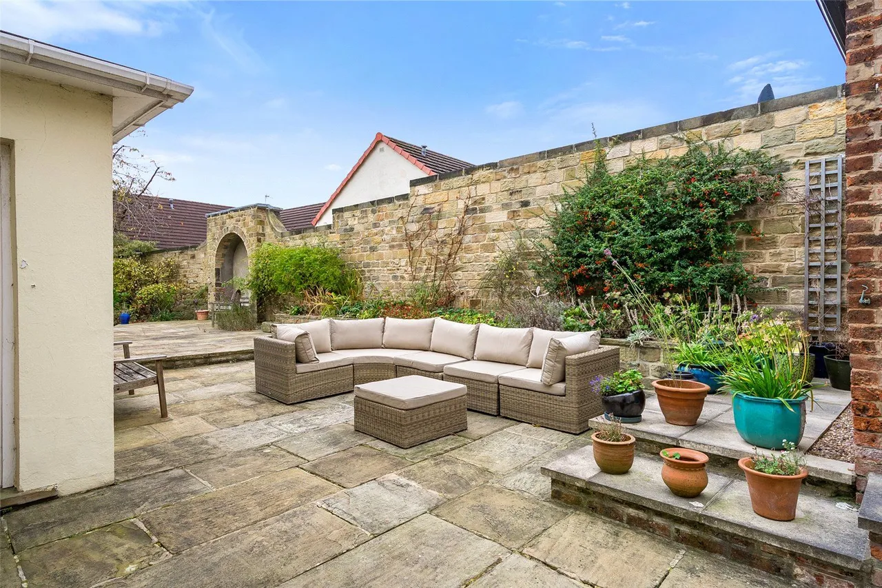 Daw Lane, Horbury, WF4, photo 20