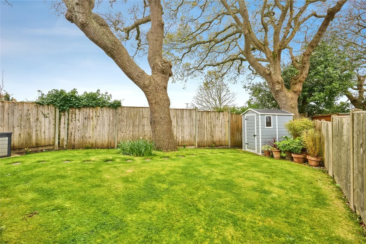 Eddington Road, Seaview, PO34, photo 2