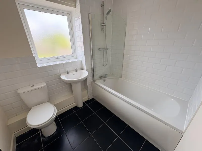 Ash Lea Drive, photo 9