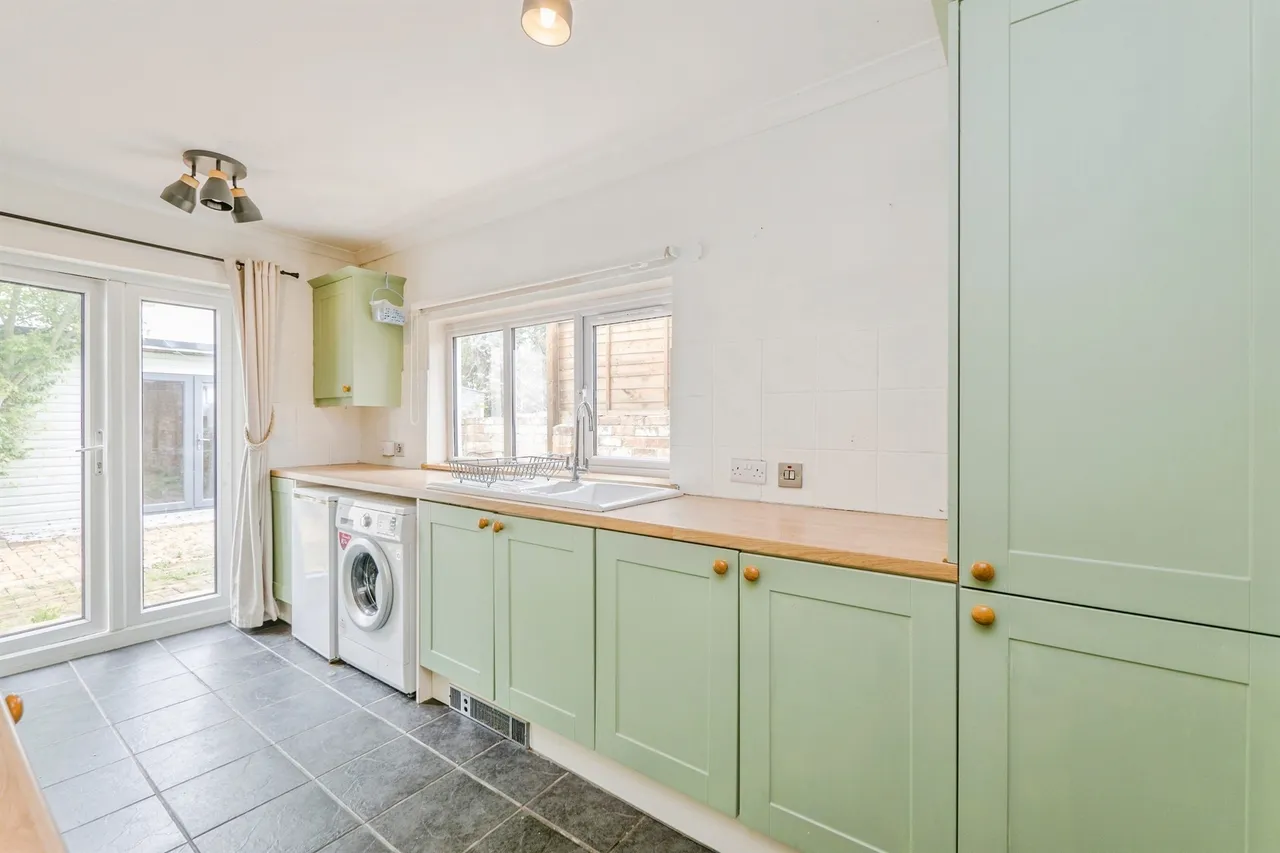 Inverness Place, Roath, CF24, photo 6