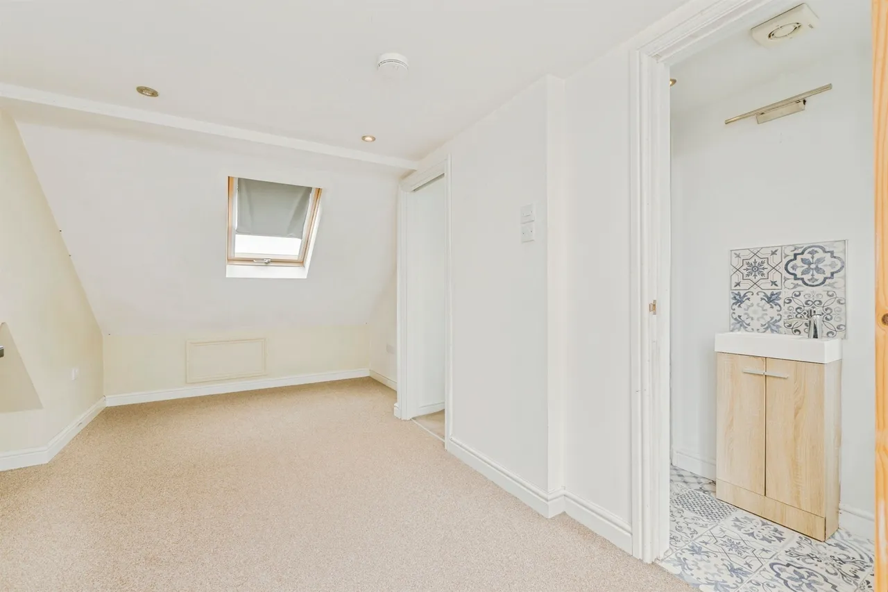 Inverness Place, Roath, CF24, photo 12