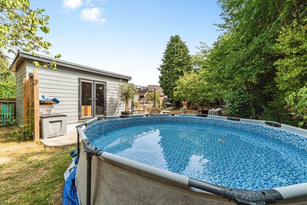 Elmhurst Road, Thatcham, RG18, photo 16
