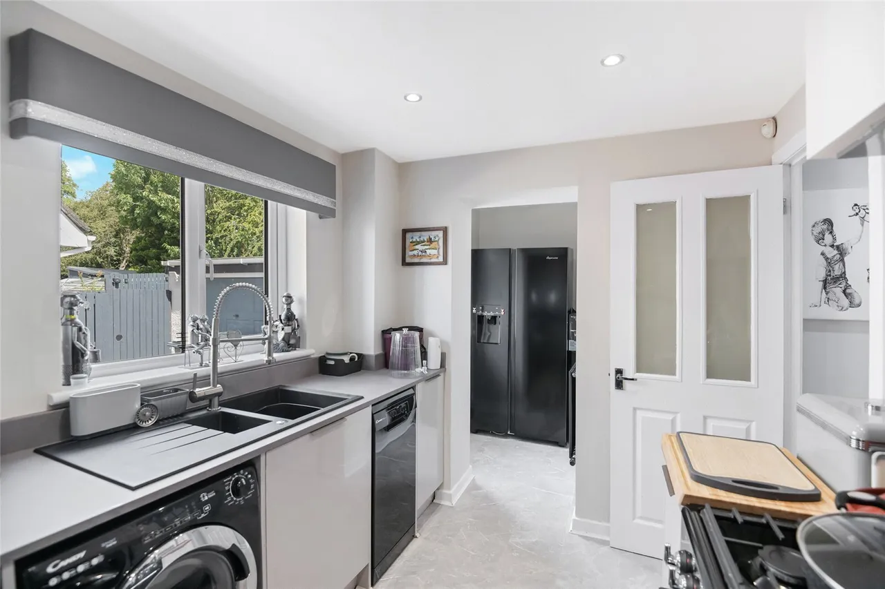 Kirkwall Avenue, Blantyre, G72, photo 7