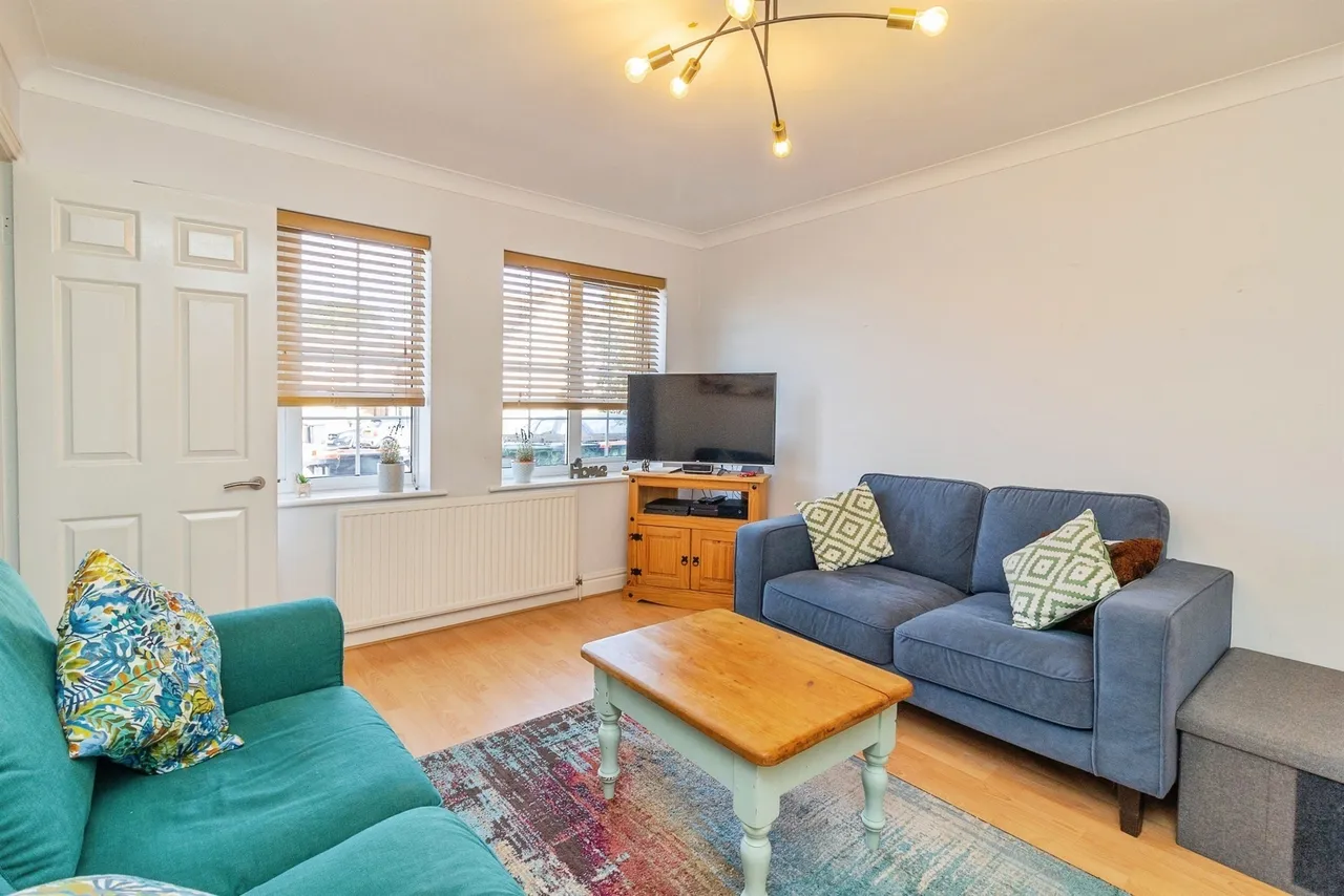 St Georges Close, Leighton Buzzard, LU7, photo 15