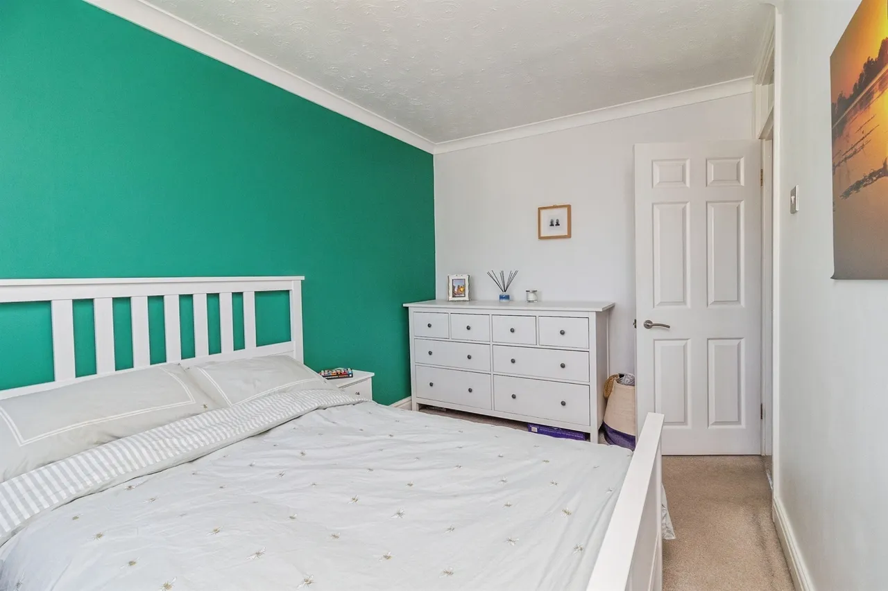 St Georges Close, Leighton Buzzard, LU7, photo 17