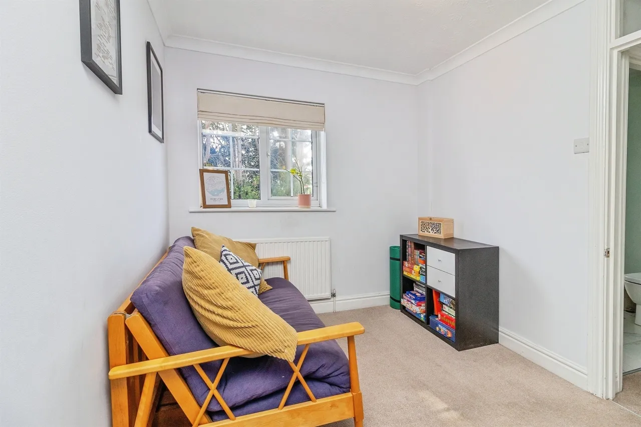 St Georges Close, Leighton Buzzard, LU7, photo 6