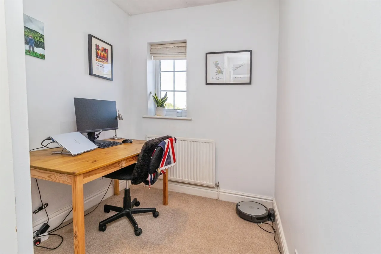 St Georges Close, Leighton Buzzard, LU7, photo 5