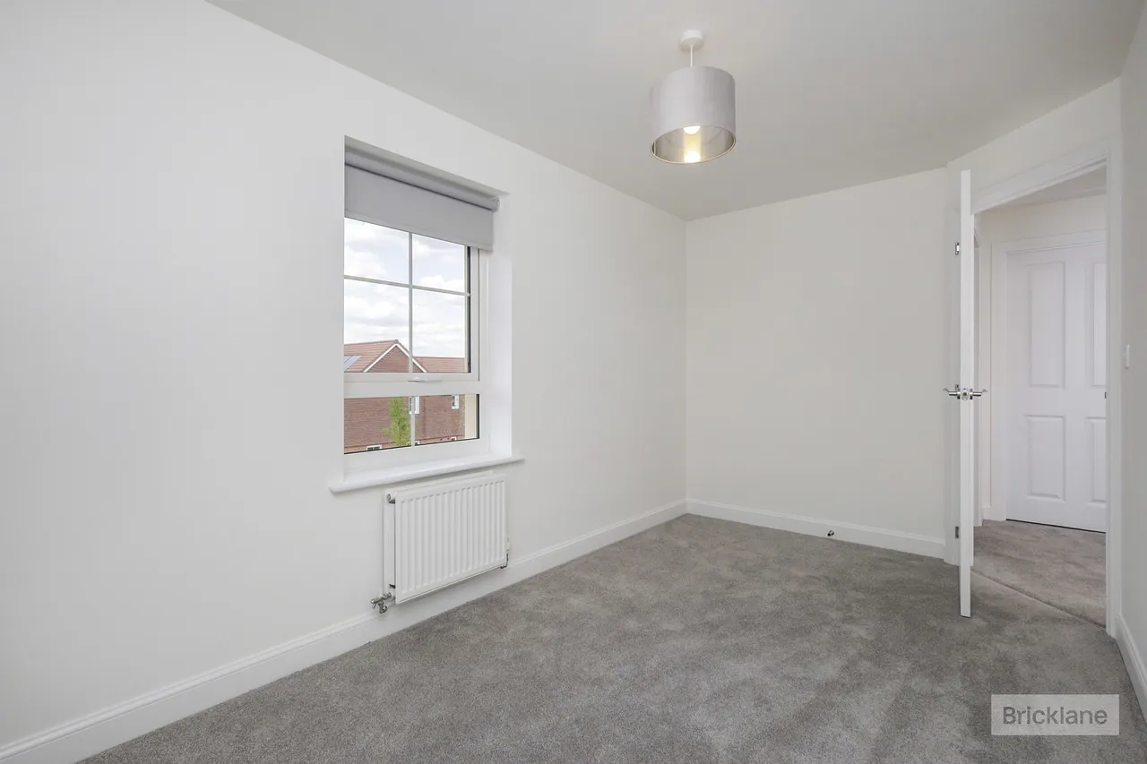 Tangmere Road, HAILSHAM, photo 9