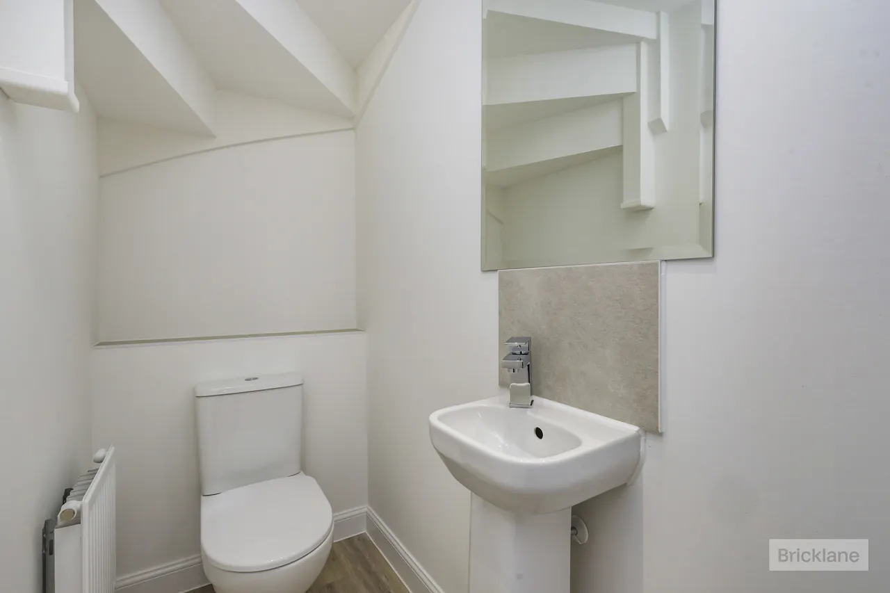 Tangmere Road, HAILSHAM, photo 5