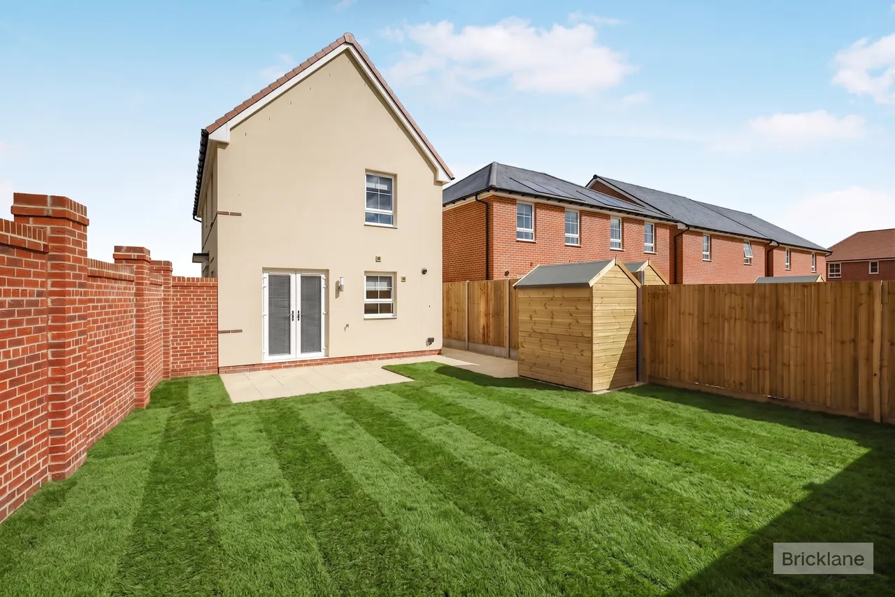 Tangmere Road, HAILSHAM, photo 11