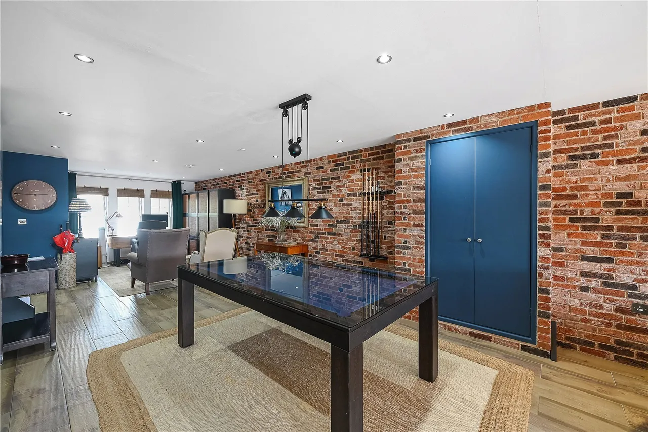 Grove Park Road, London, W4, photo 27