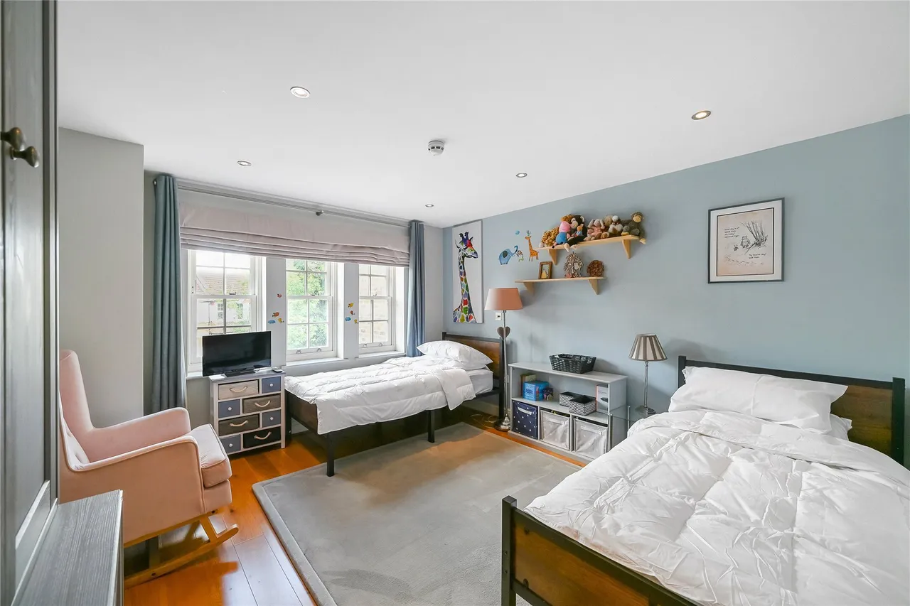 Grove Park Road, London, W4, photo 23