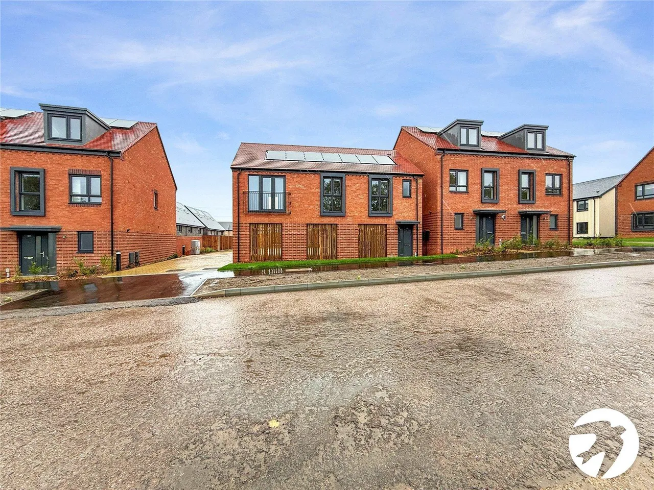 2 bed 2 bedroom property to rent, Saltwood Avenue, Greenhithe, DA9