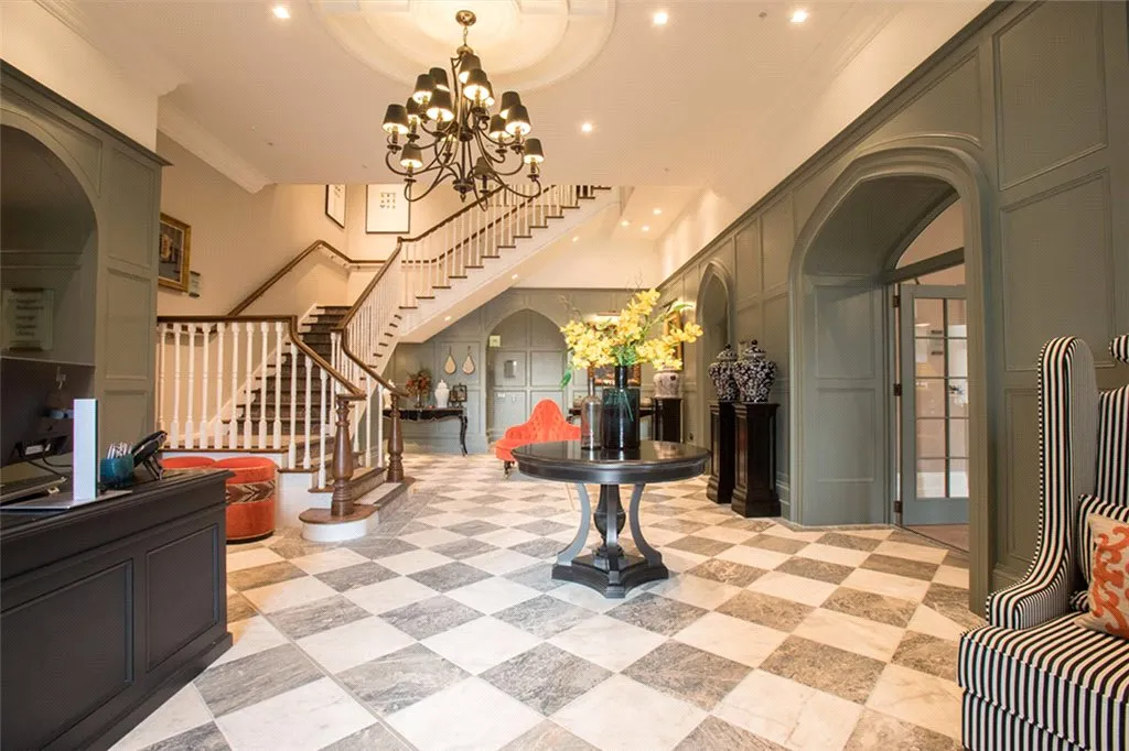 Marshall Walk, Englefield Green, TW20, photo 15