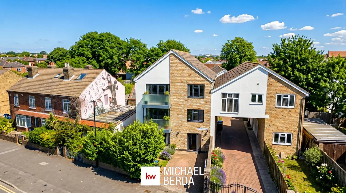8 bed flat for sale, Gilbert Street, London, EN3