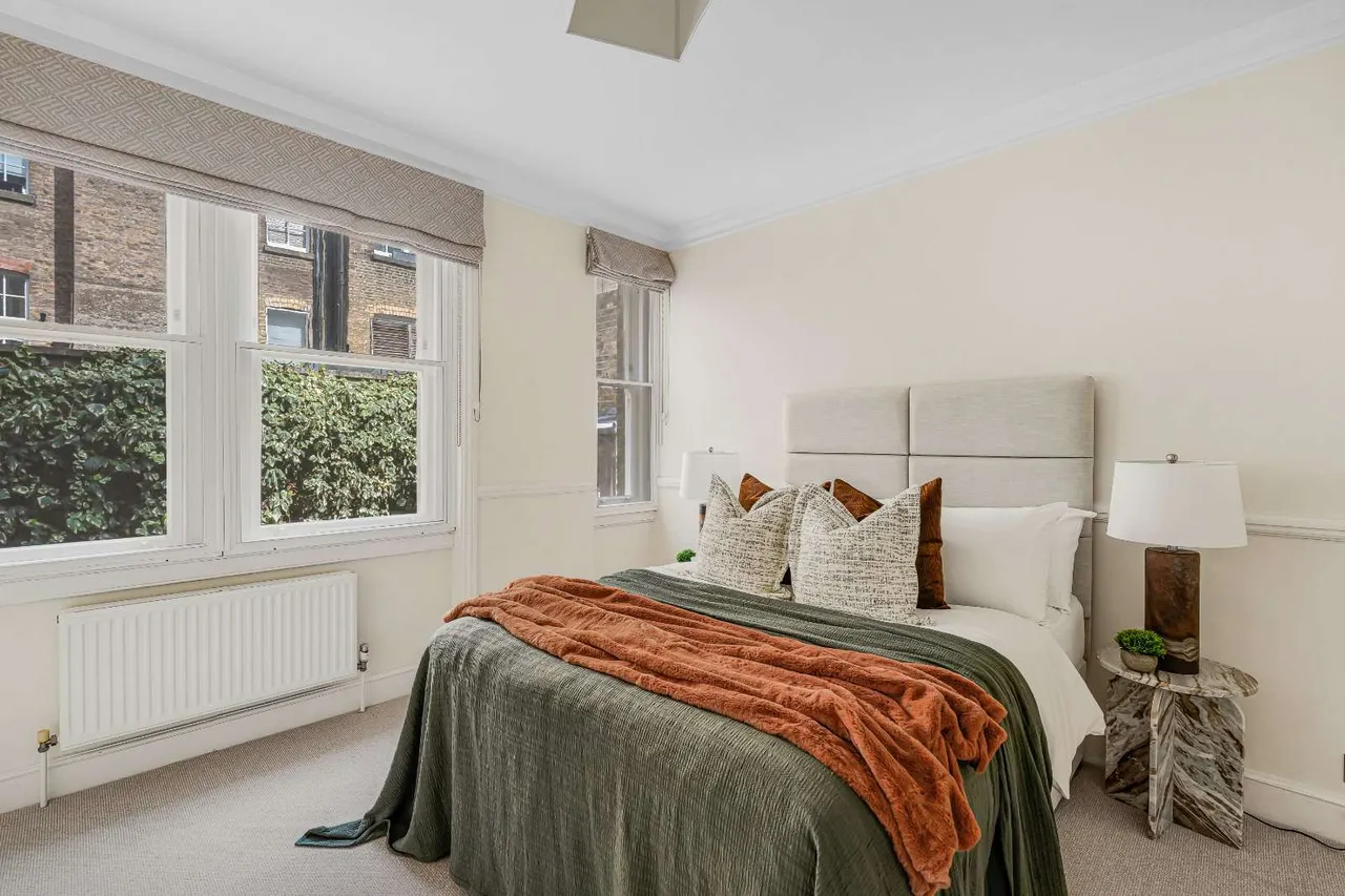 Lees Place, London, W1K 6LP, photo 3