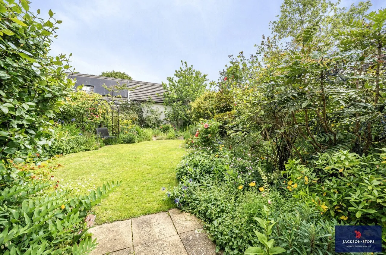 Station Road, Woburn Sands, MK17, photo 12