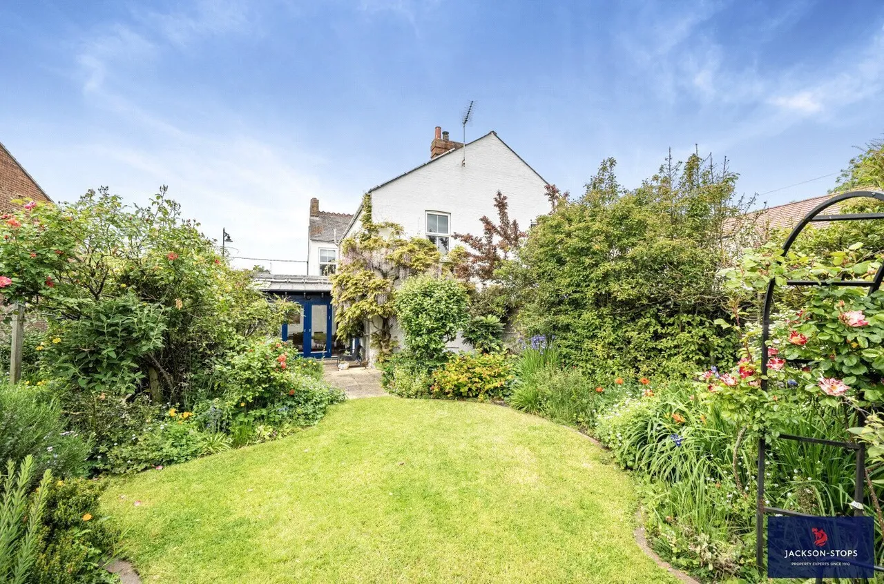 Station Road, Woburn Sands, MK17, photo 2