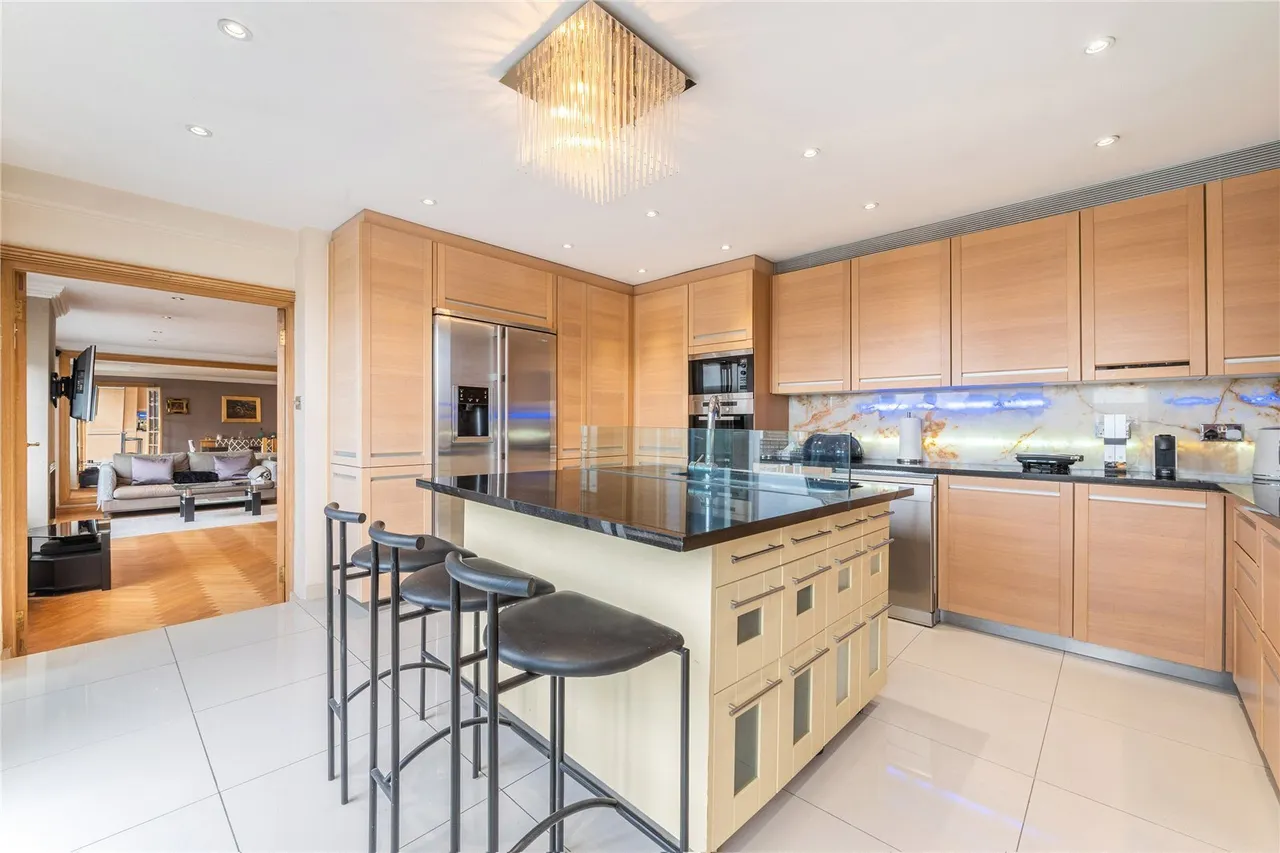 Southwick Street, London, W2, photo 12
