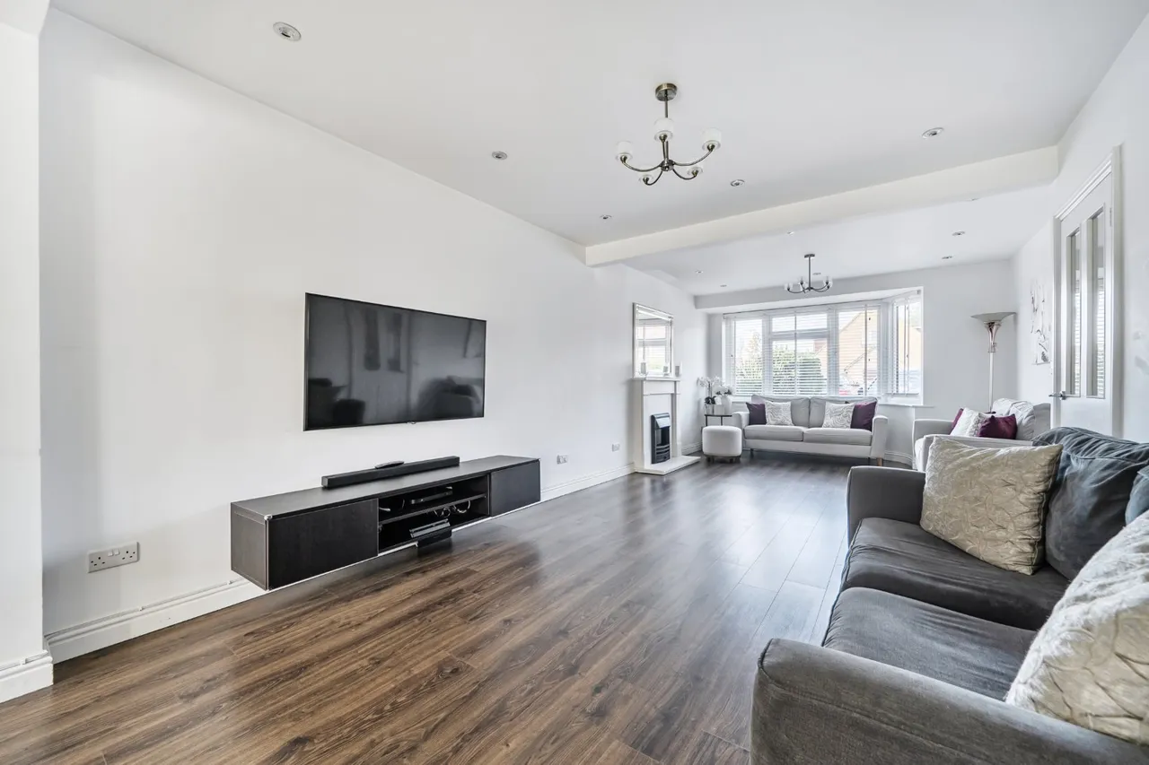 Haymill Road, Near Burnham, SL1, photo 5