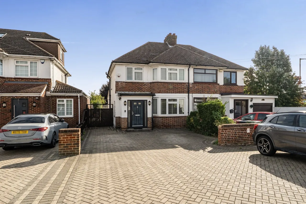 Haymill Road, Near Burnham, SL1, photo 12