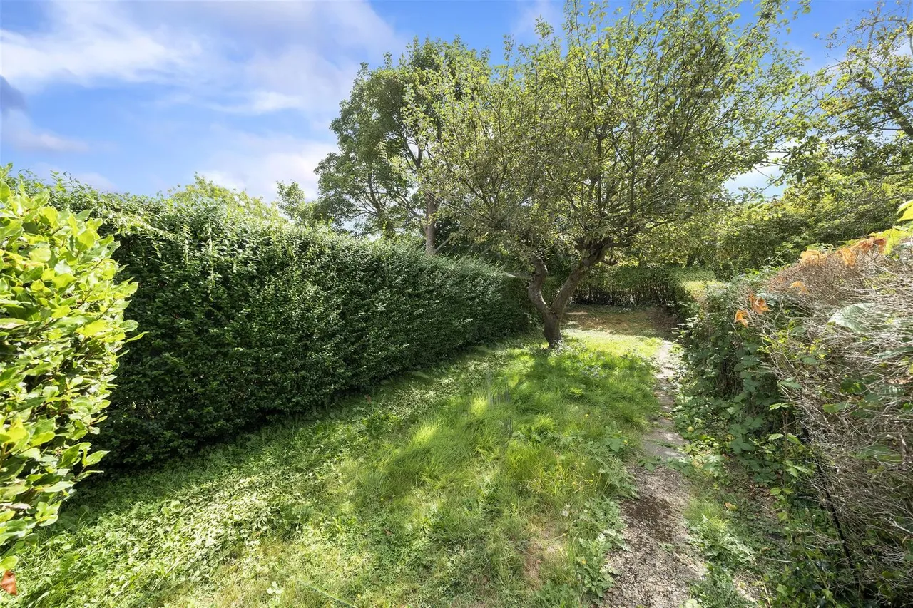 Falloden Way, Barnet, photo 14
