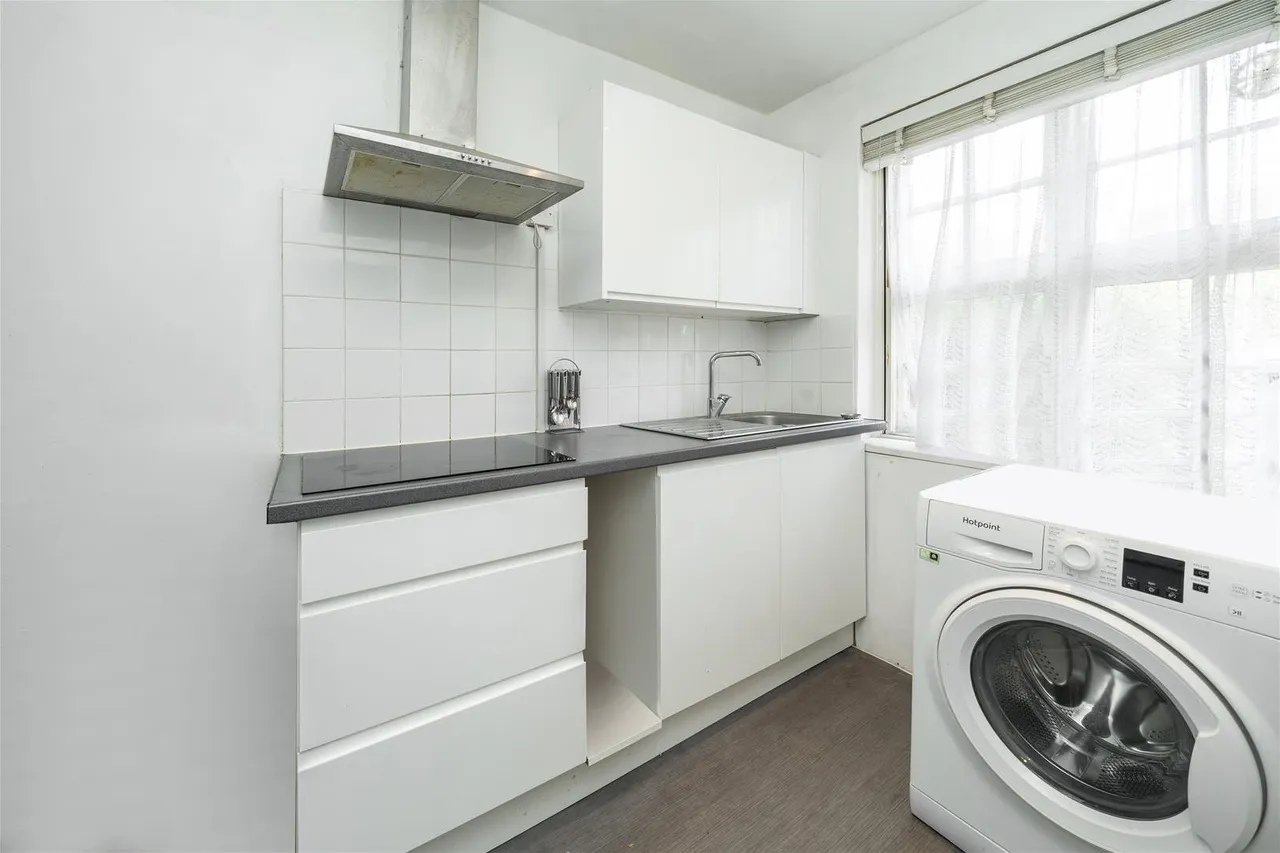 Falloden Way, Barnet, photo 7