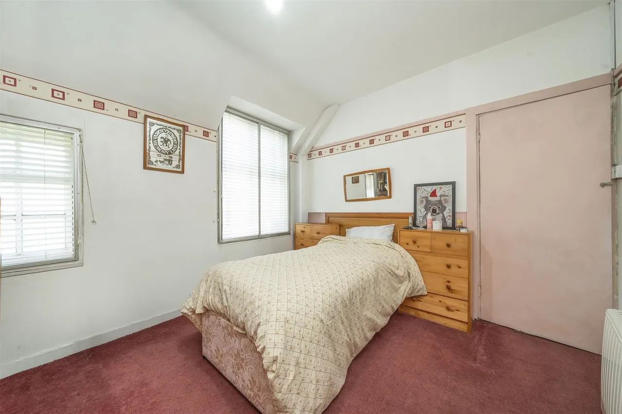 Falloden Way, Barnet, photo 8