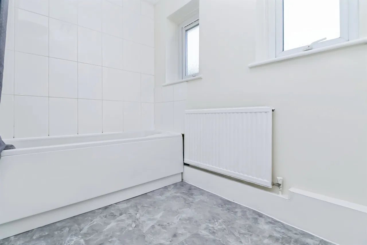 Irving Place, Barry, CF62, photo 13