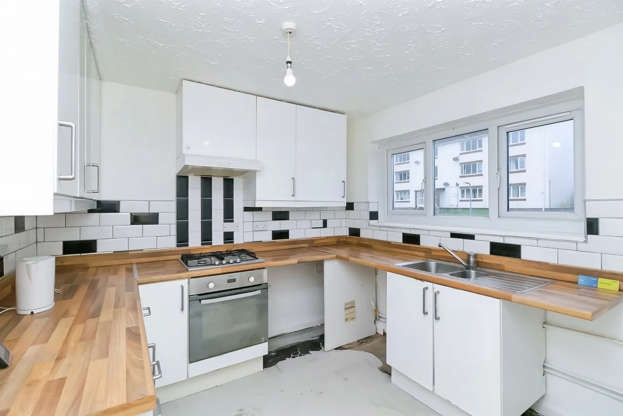 Irving Place, Barry, CF62, photo 6