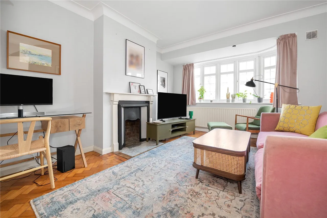 Fulwood Gardens, Twickenham, TW1, photo 2