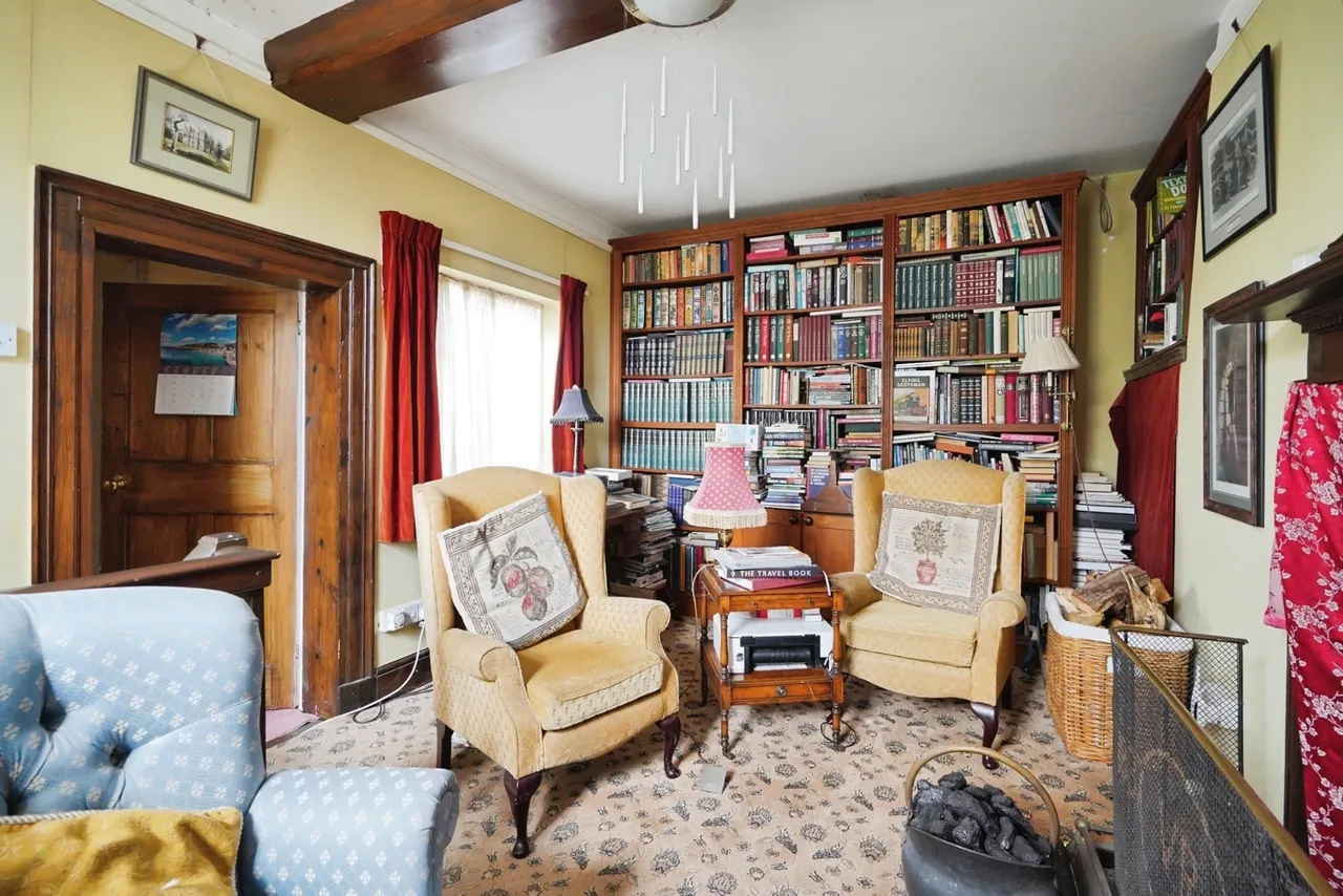 Acresford Road, Overseal, DE12, photo 9