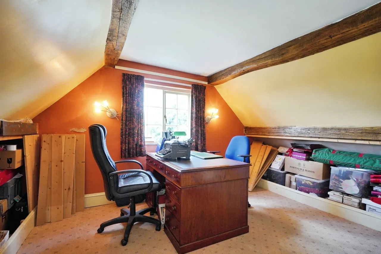 Acresford Road, Overseal, DE12, photo 21
