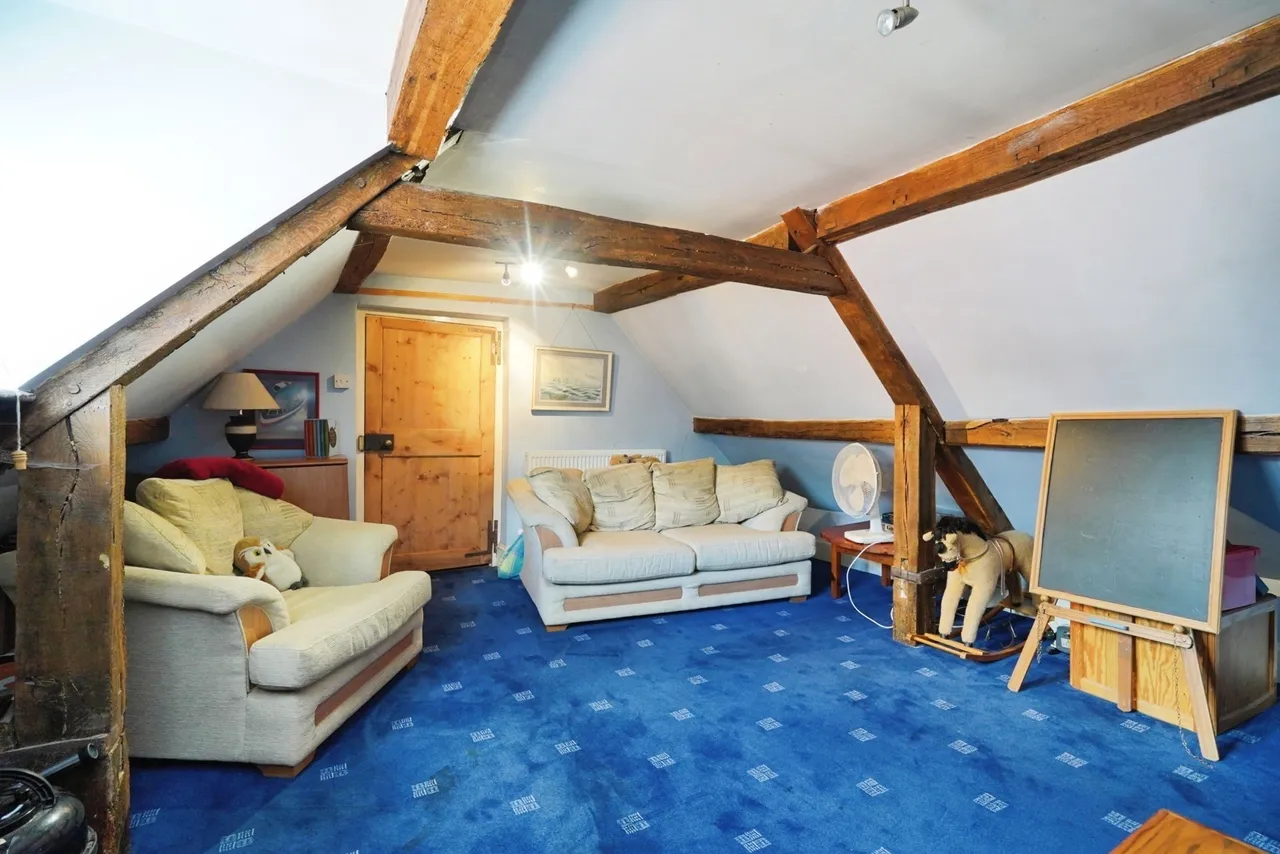 Acresford Road, Overseal, DE12, photo 25