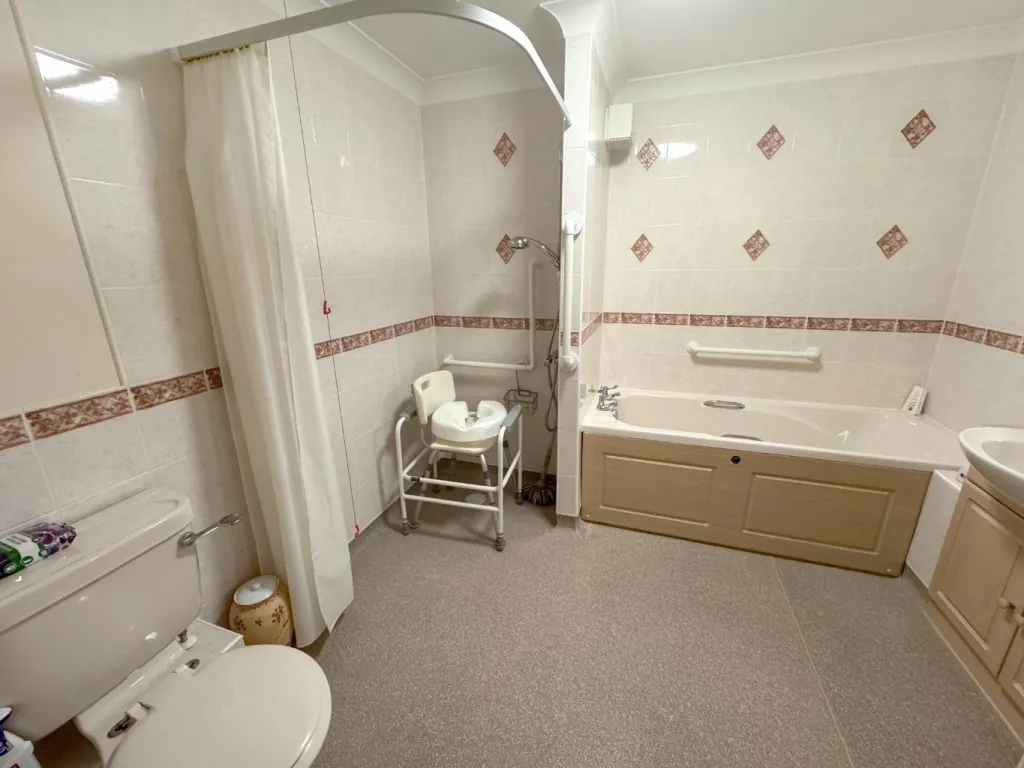 Nelson Court, Glen View, DA12, photo 6