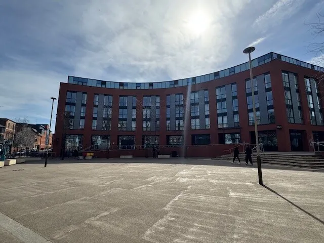 2 bed flat to rent — The Circle, New Walk Place, LE1