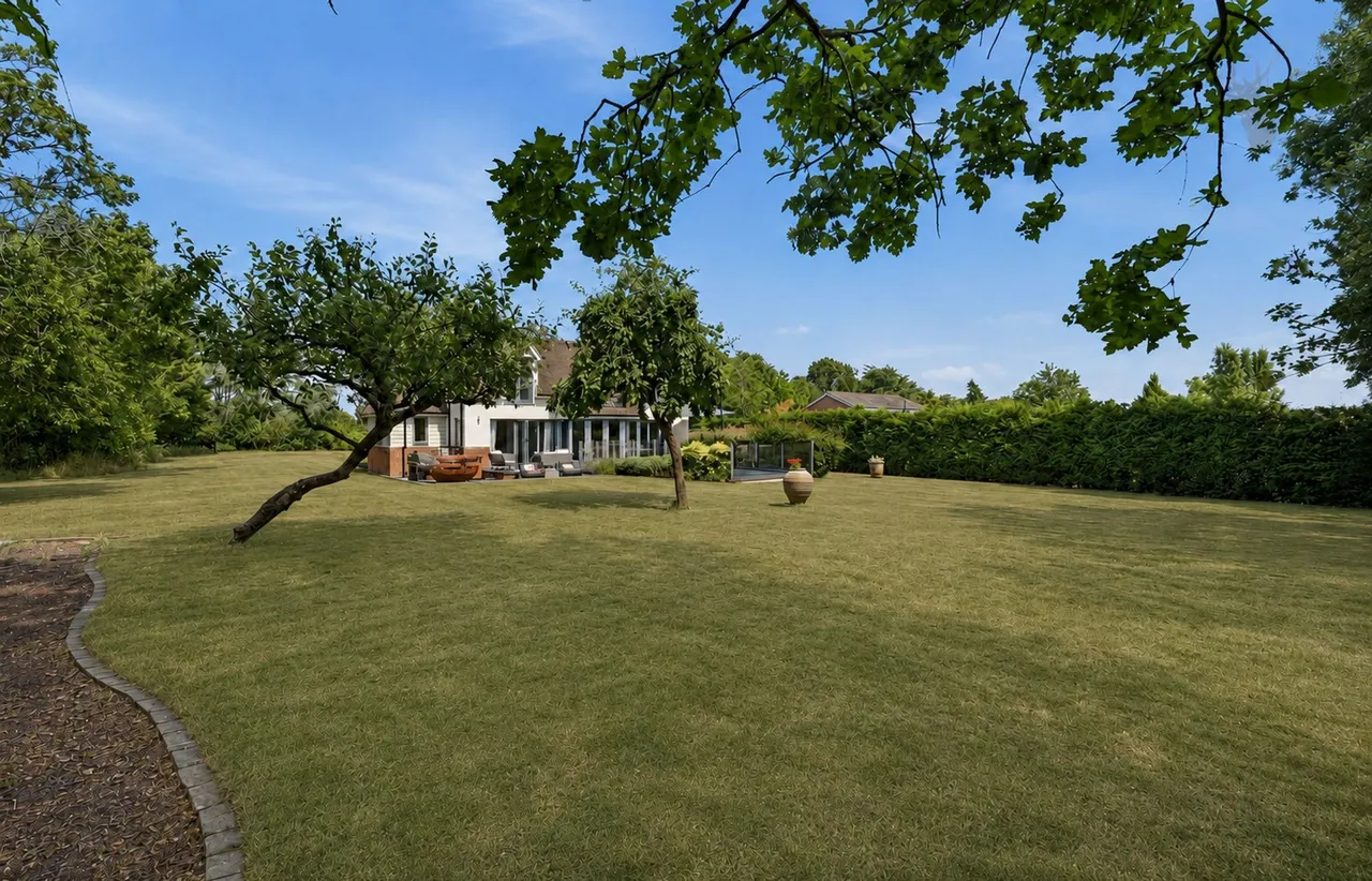 Brentwood Road, Ongar, CM5, photo 44