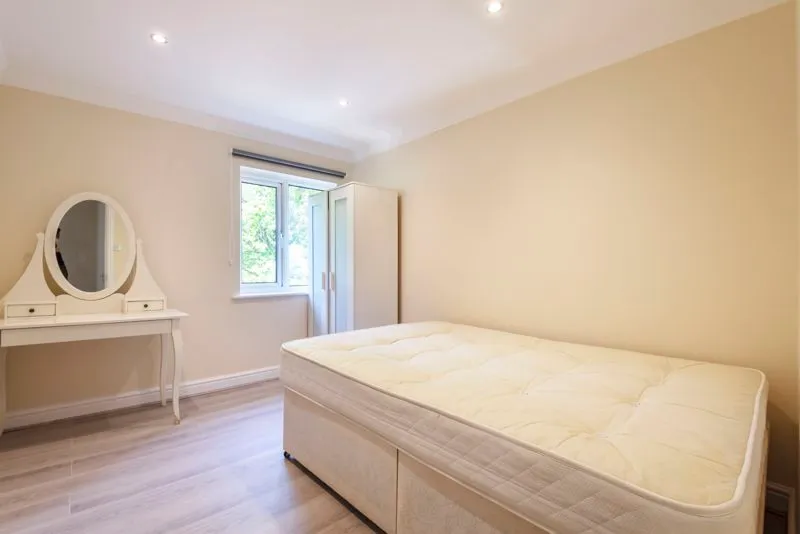 Foxley Lane, Purley CR8 3EE, photo 6