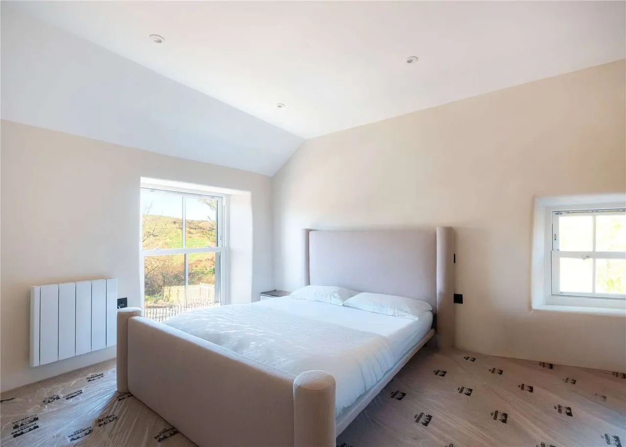 Porthcurno, Penzance, TR19, photo 7