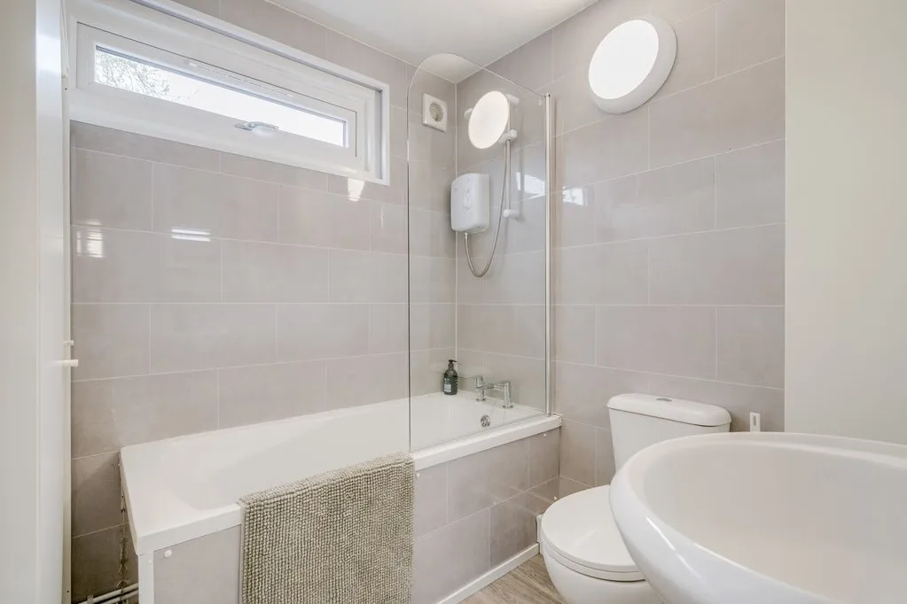 Lincoln Grove, Liversedge, WF15, photo 18