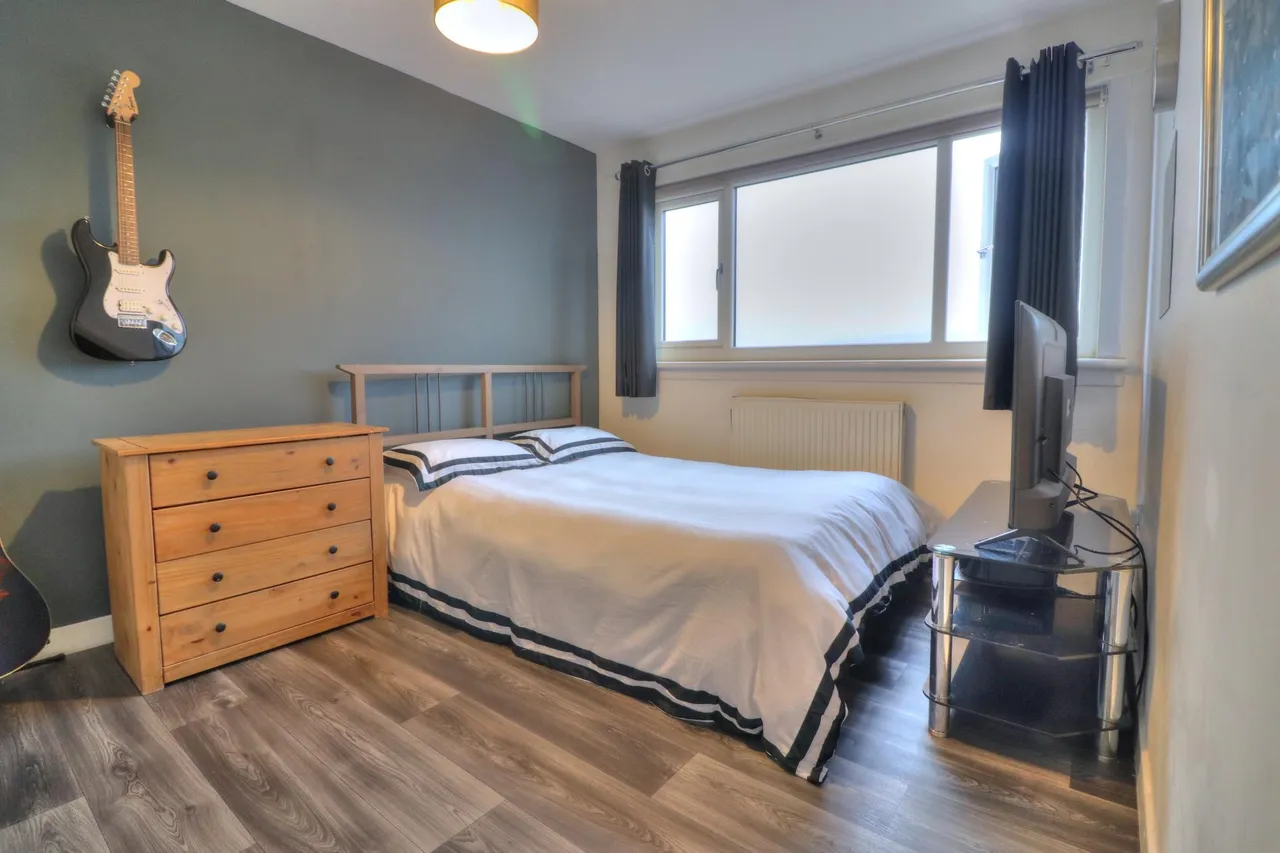 St. Columba Drive, Glasgow, G66, photo 15
