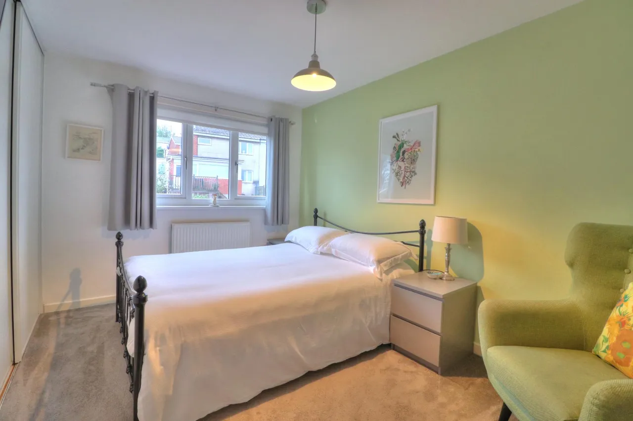 St. Columba Drive, Glasgow, G66, photo 13