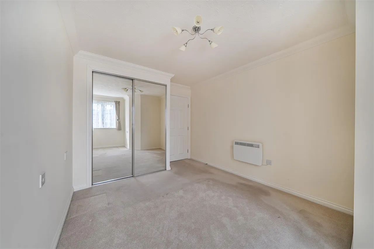 Alverstone Road, Southsea, PO4, photo 6