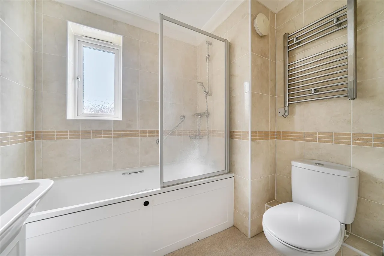 Alverstone Road, Southsea, PO4, photo 10
