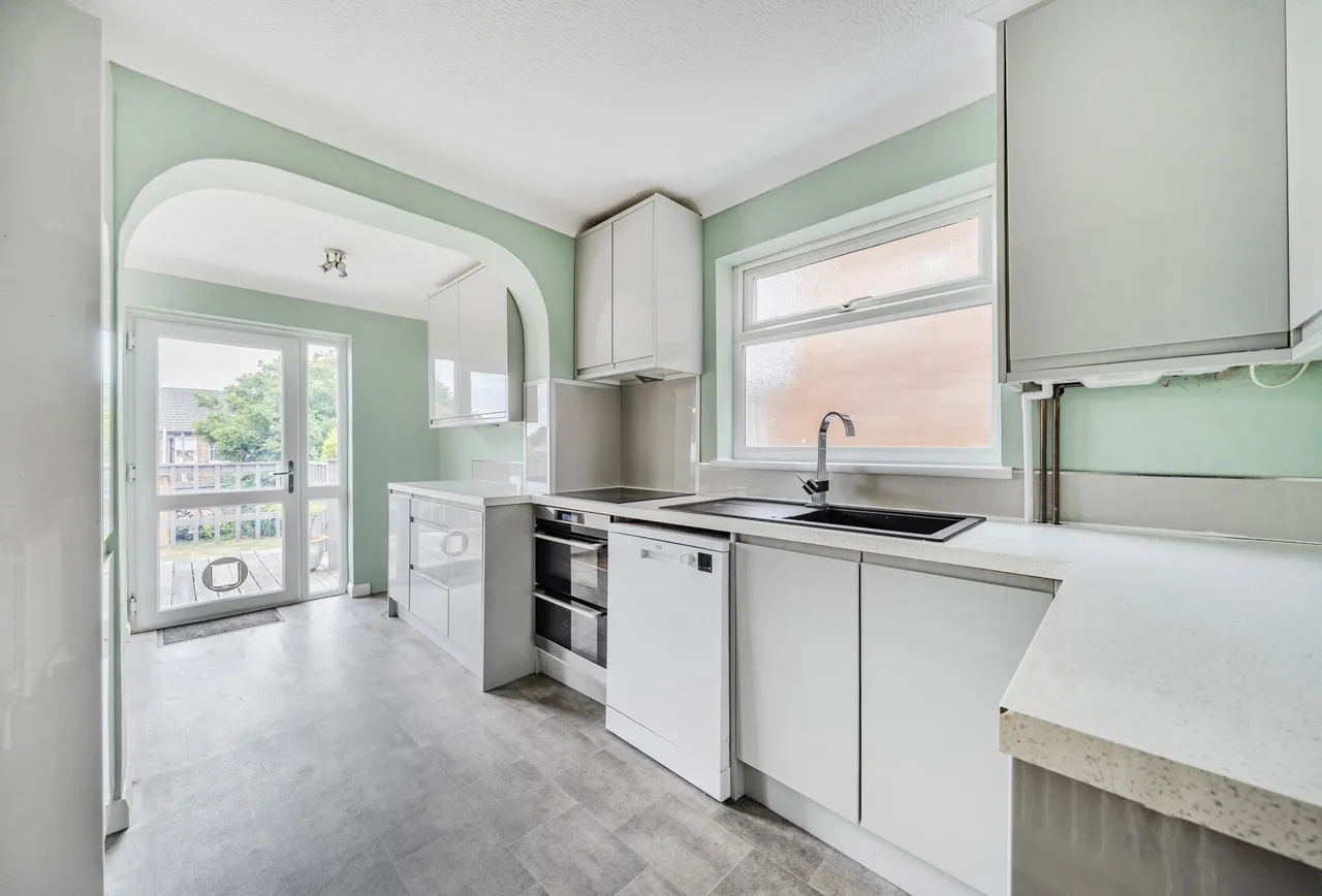 Weare Road, Tunbridge Wells, TN4 9DG, photo 2