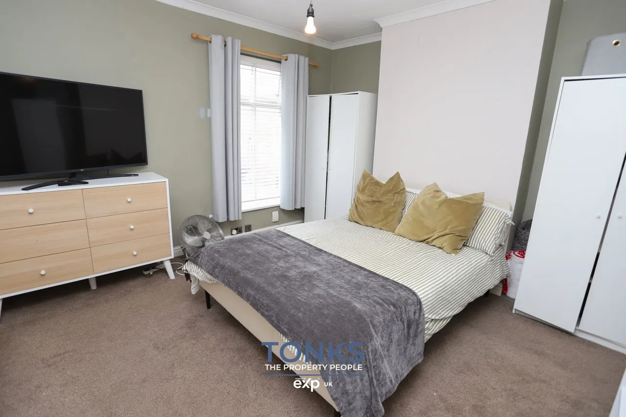 Stourbridge Road, Halesowen, B63, photo 11