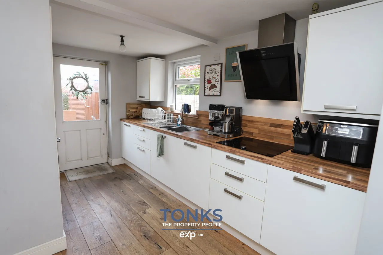 Stourbridge Road, Halesowen, B63, photo 9