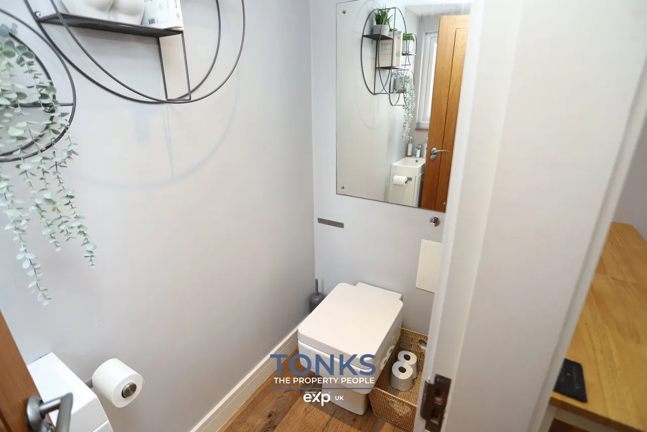 Stourbridge Road, Halesowen, B63, photo 7