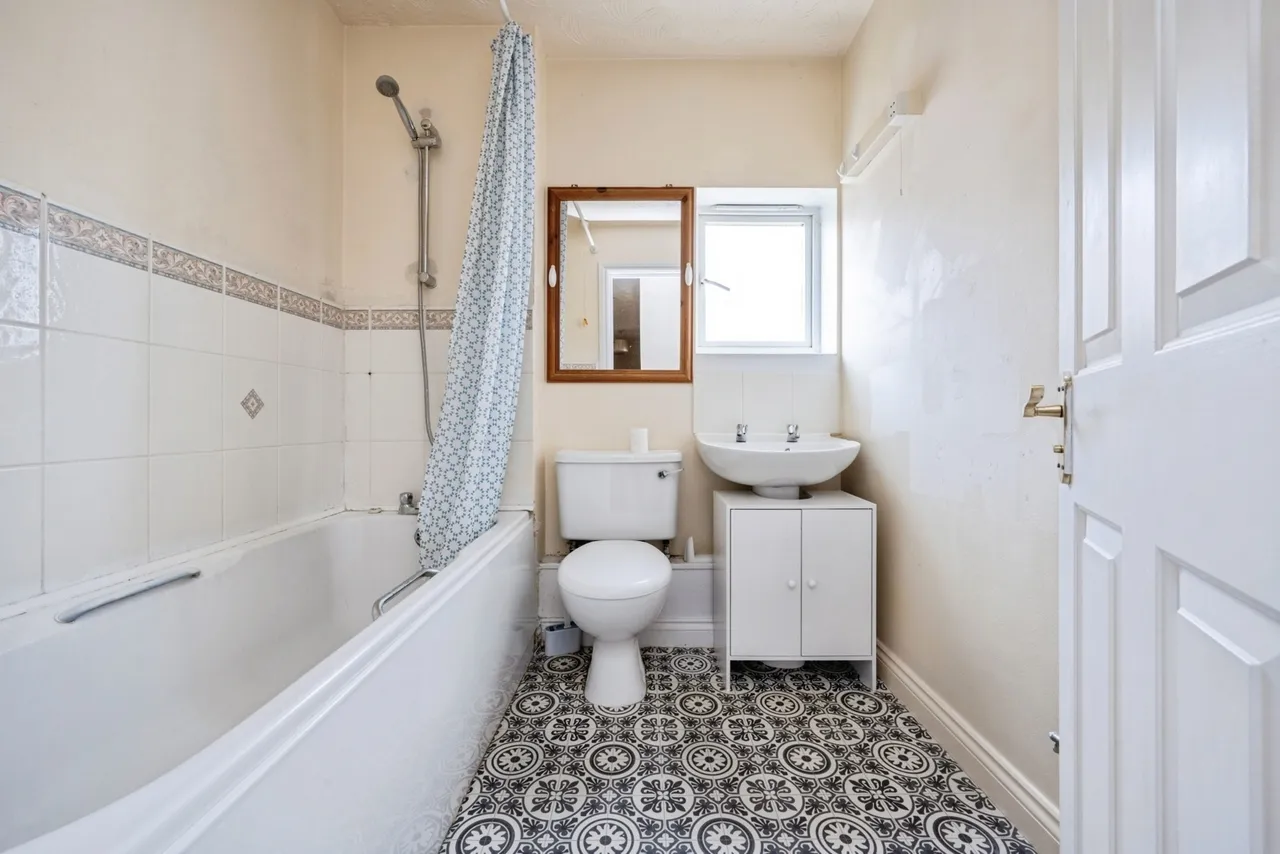 Goodman Road, Bedford, Bedfordshire, MK42, photo 14