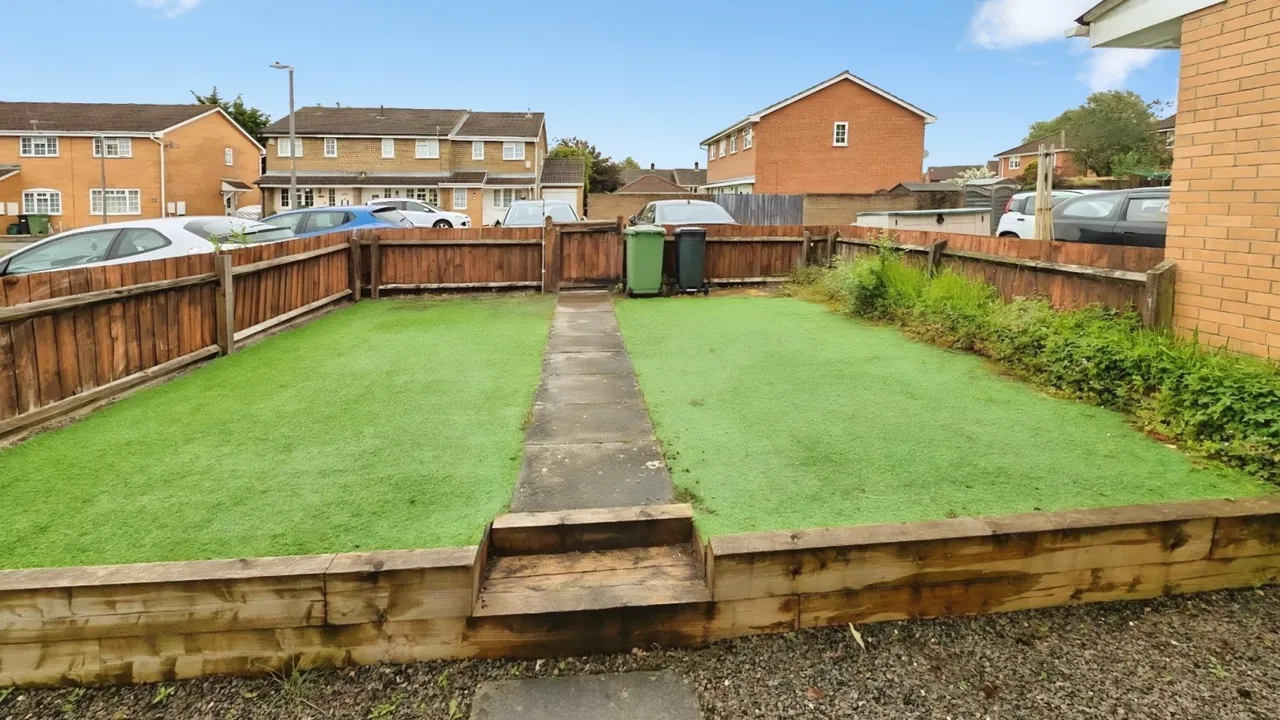 Longs Drive, Yate, BS37, photo 9